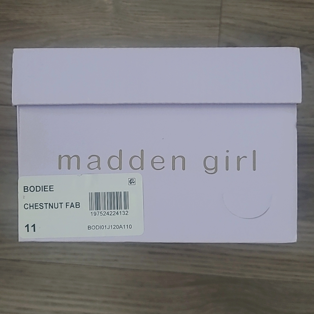 NEW Madden Big Buckle Women's Suede Slide Sandal Size 11 New In Box NIB - Picture 6 of 7